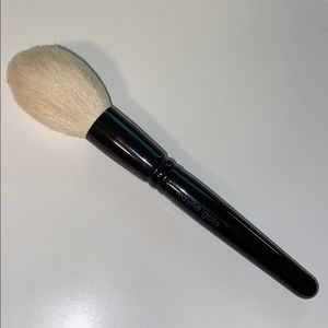Wayne Goss powder brush 00